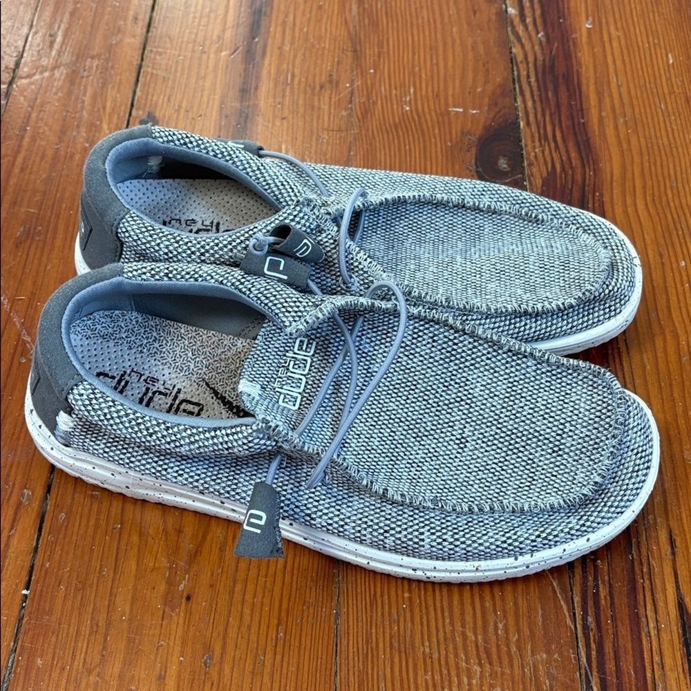 Hey Dude Wally Gray Shoes Sneakers Tennis Shes L 10 or M 8